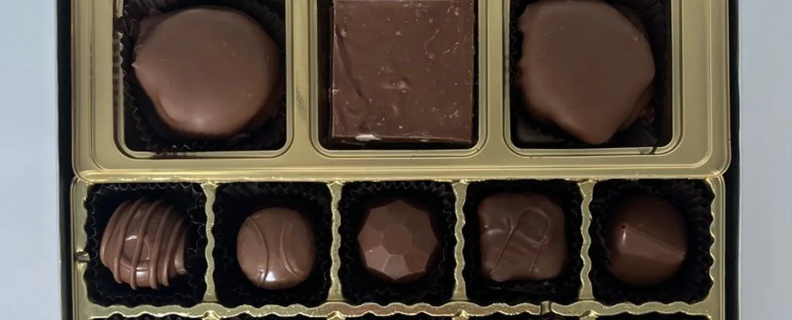 2024 Deluxe Assorted Chocolates