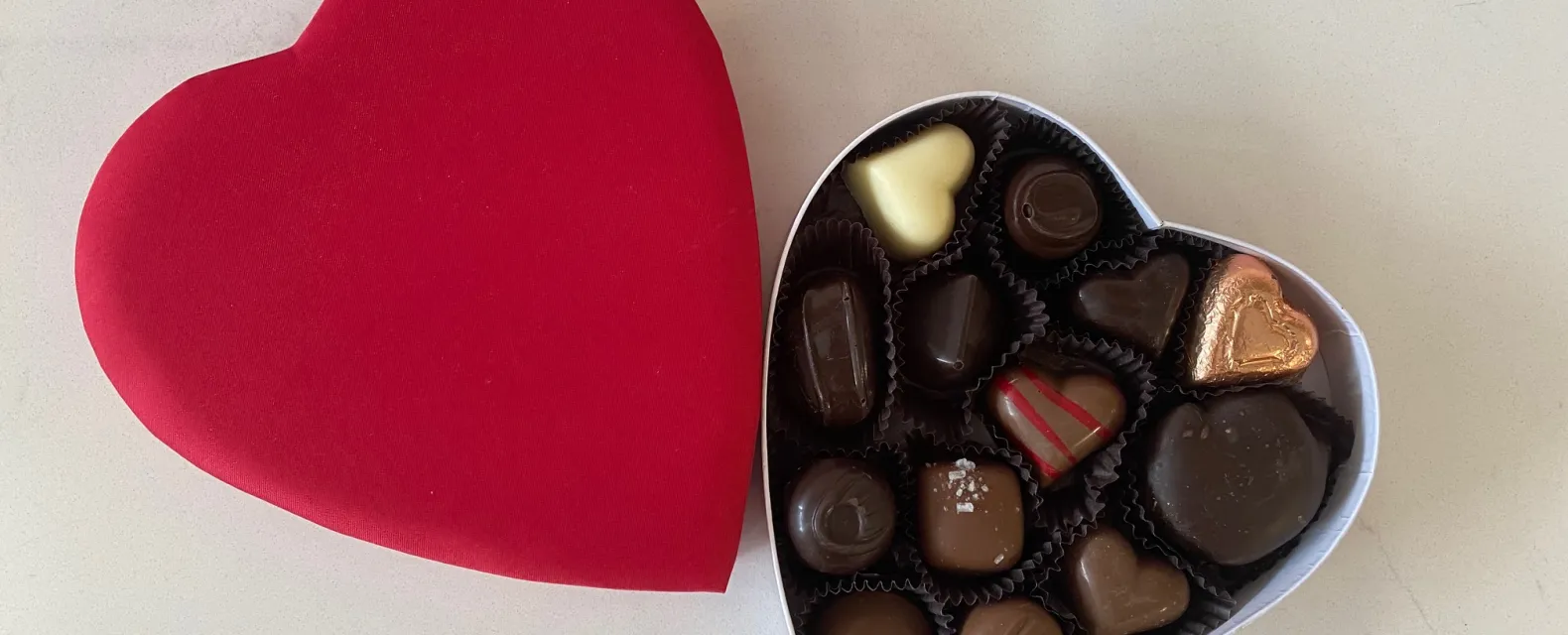 1_2 Lb Valentine's Box